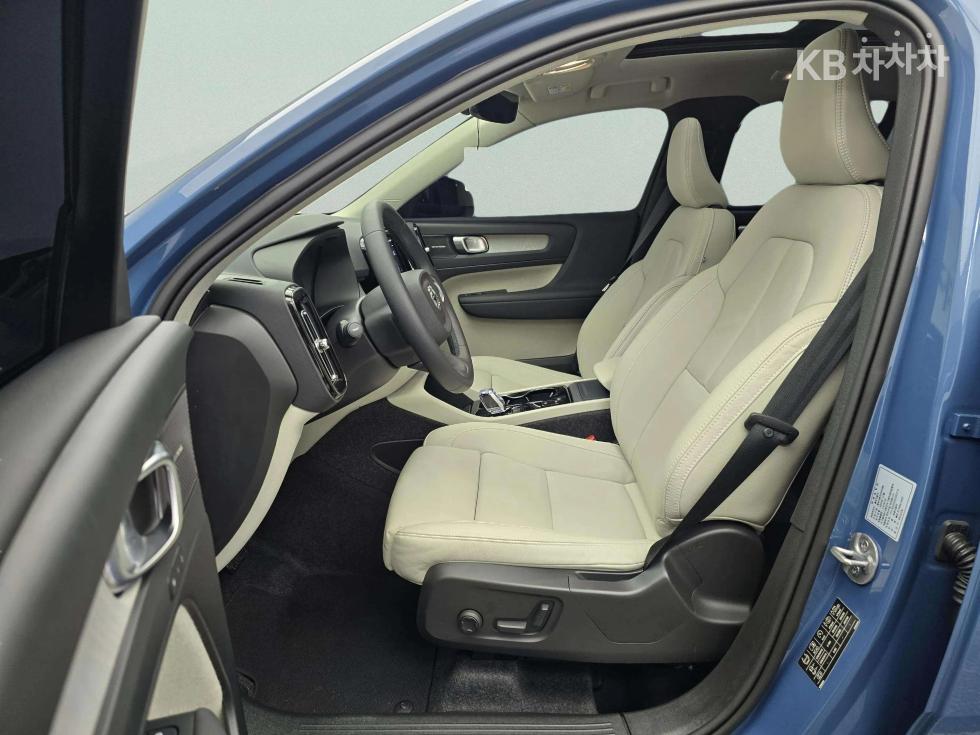 Volvo XC40 — miniaturë 14