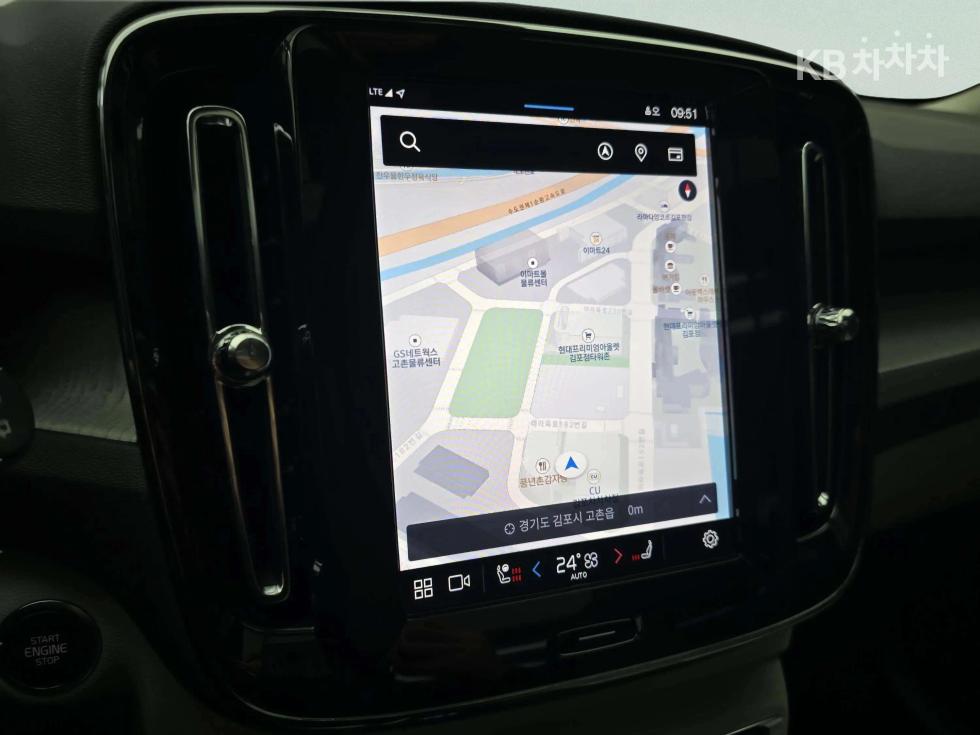Volvo XC40 — miniaturë 16