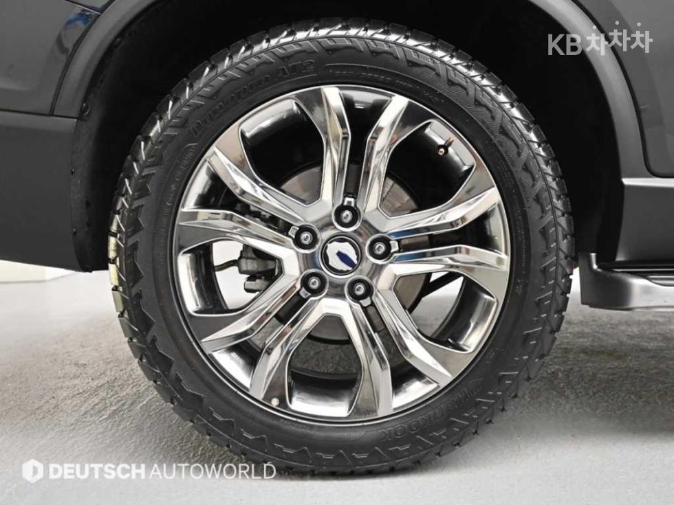 SsangYong Rexton — miniaturë 5