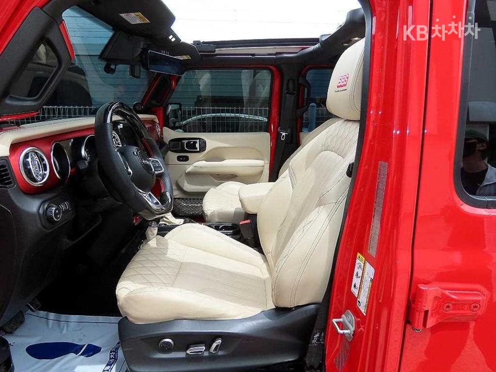 Jeep Wrangler — miniaturë 5
