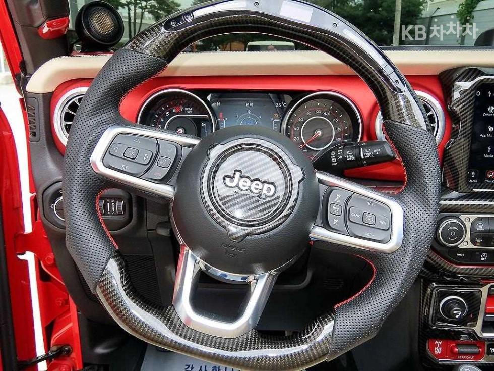 Jeep Wrangler — miniaturë 8