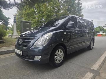 Hyundai Starex 5-Seater VAN Modern — foto 1