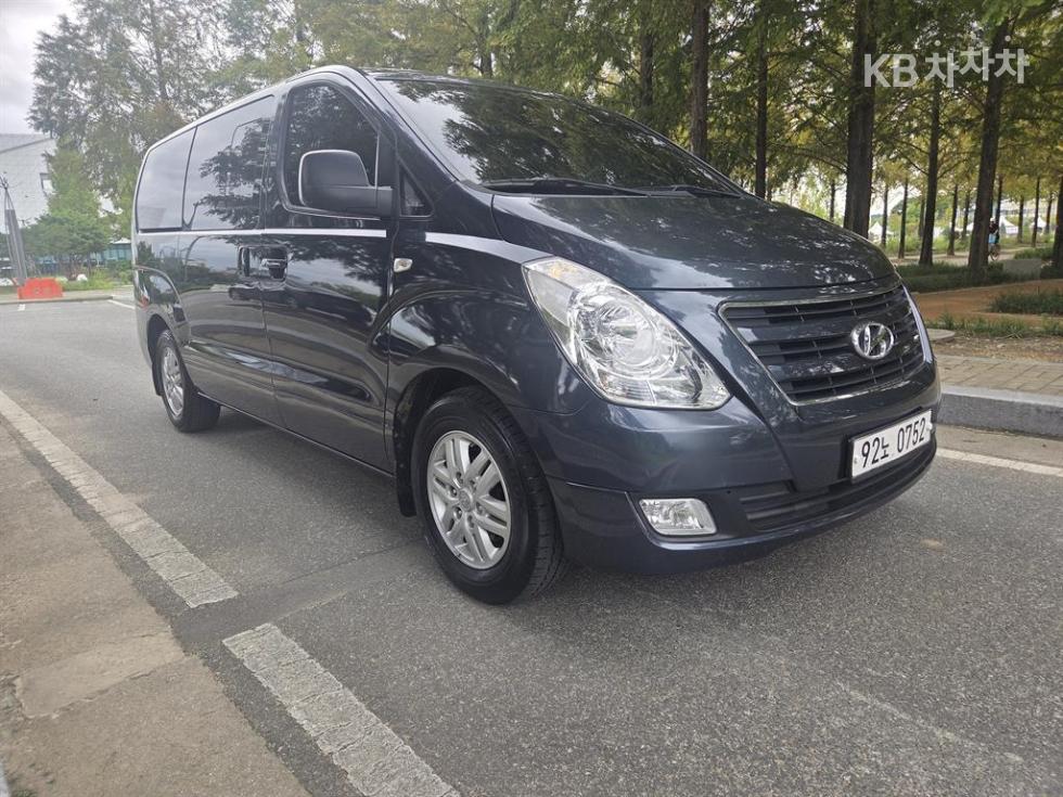Hyundai Starex — miniaturë 3