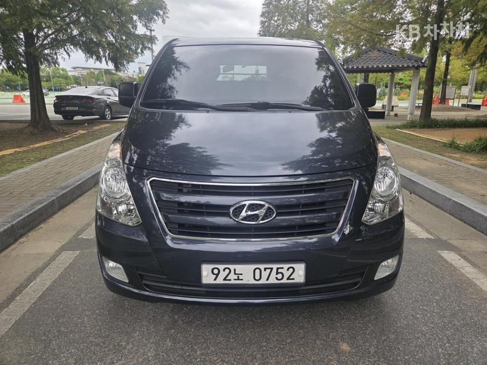 Hyundai Starex — miniaturë 5