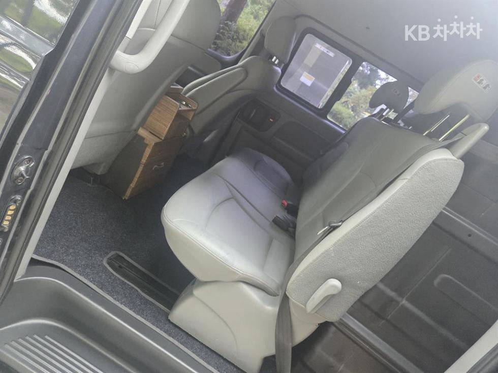Hyundai Starex — miniaturë 12