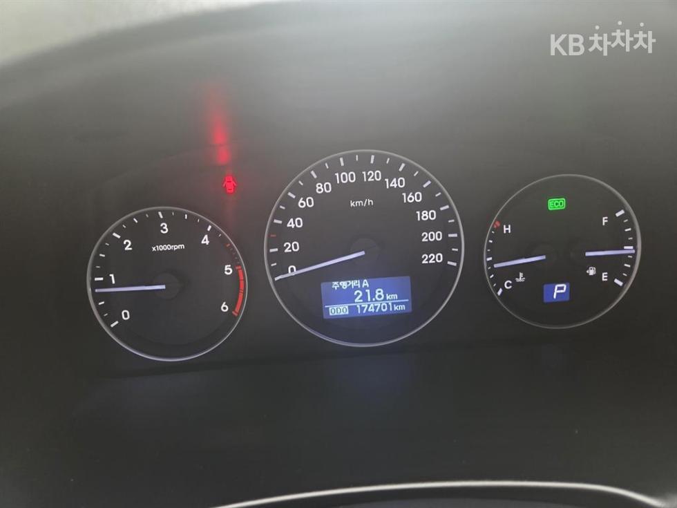 Hyundai Starex — miniaturë 15