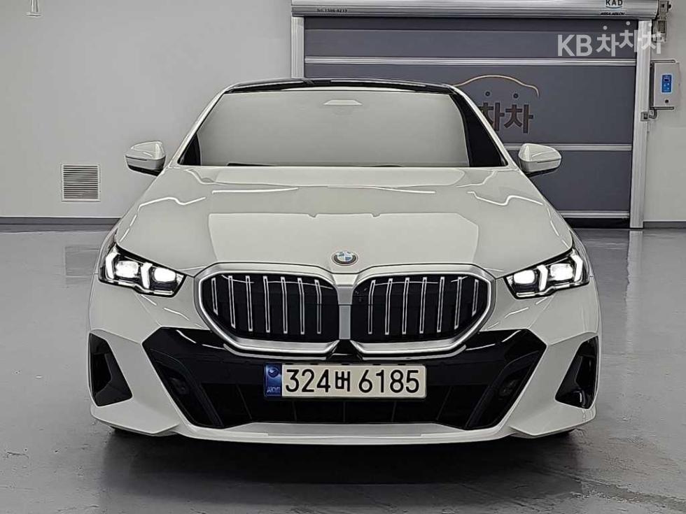 2023 BMW BMW 5(G60) photo