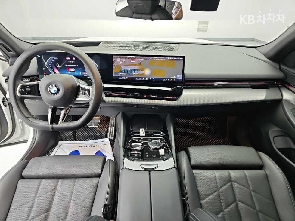 2023 BMW BMW 5(G60) photo