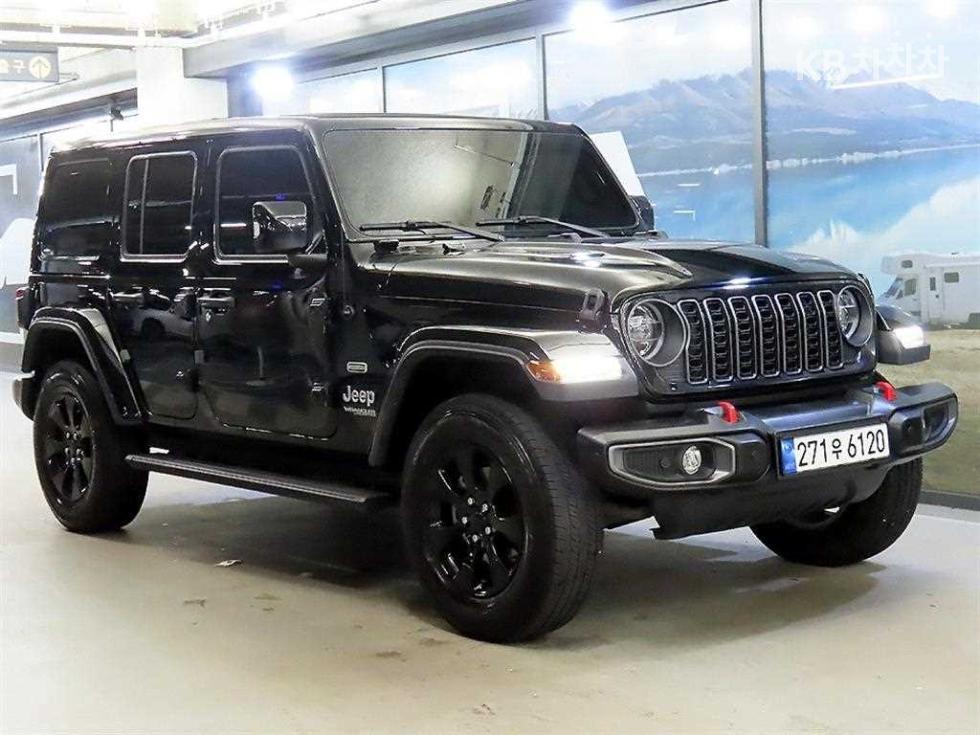 2022 Jeep (JL) photo