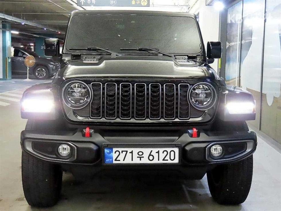 2022 Jeep (JL) photo
