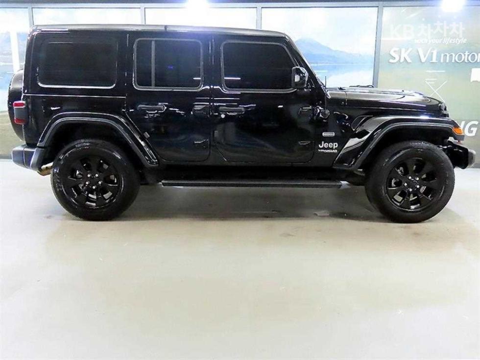 2022 Jeep (JL) photo