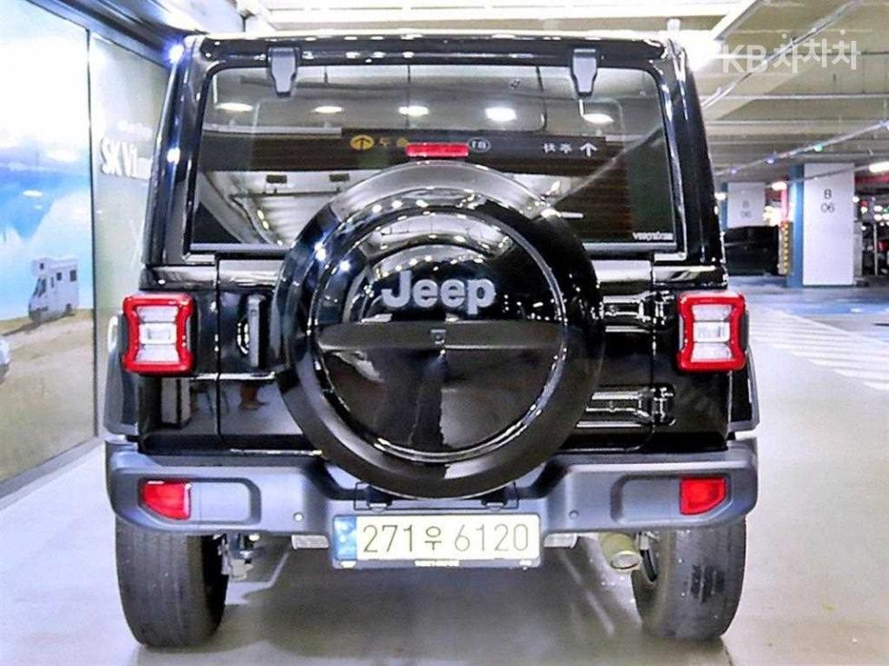 2022 Jeep (JL) photo