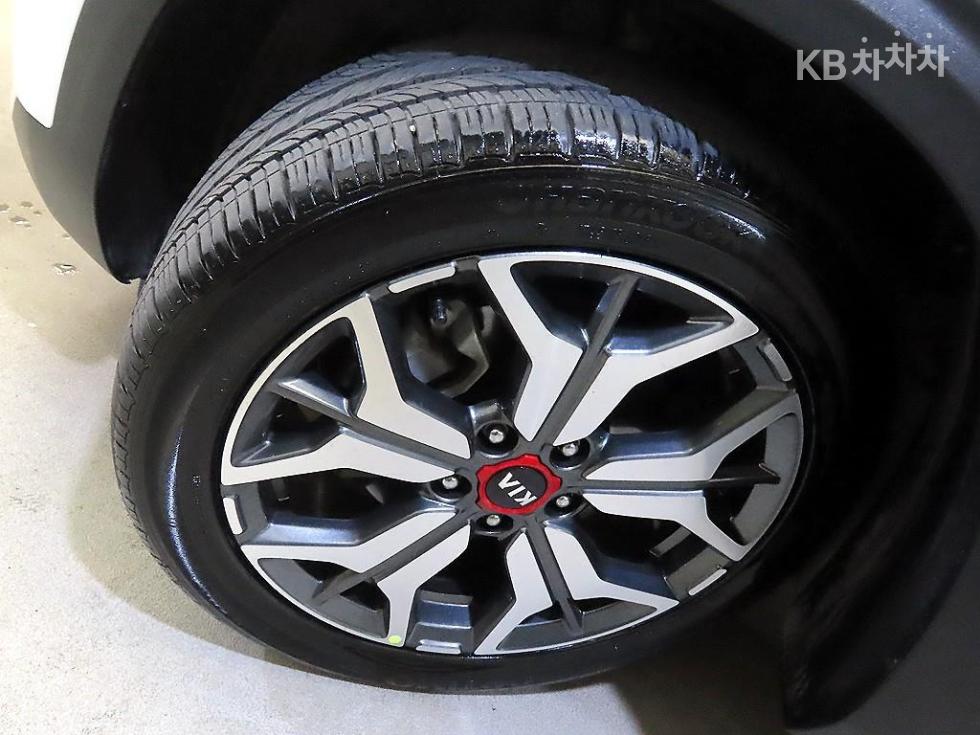 Kia Seltos — miniaturë 20