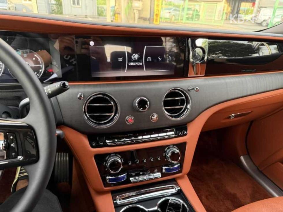 Rolls-Royce Ghost — miniaturë 15