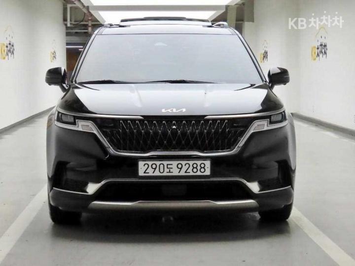 Kia Carnival D2.2 9인승 시그니처 — foto 1