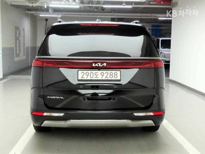 Kia Carnival — miniaturë 3