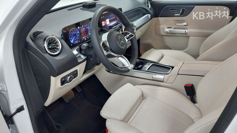 Mercedes-Benz EQB — miniaturë 12