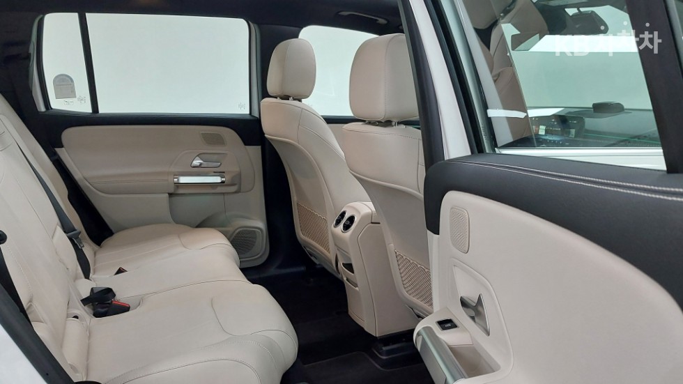Mercedes-Benz EQB — miniaturë 14