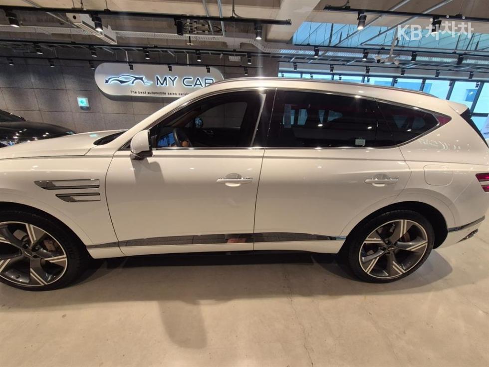2024 Genesis GV80 photo