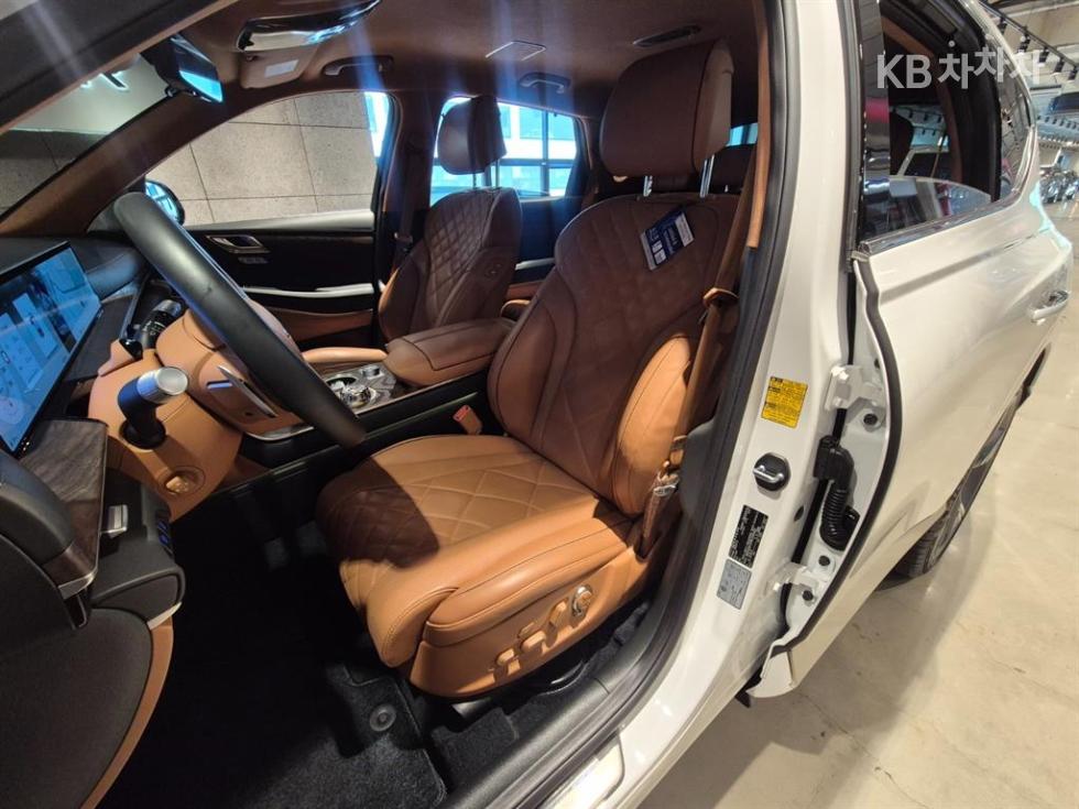 2024 Genesis GV80 photo