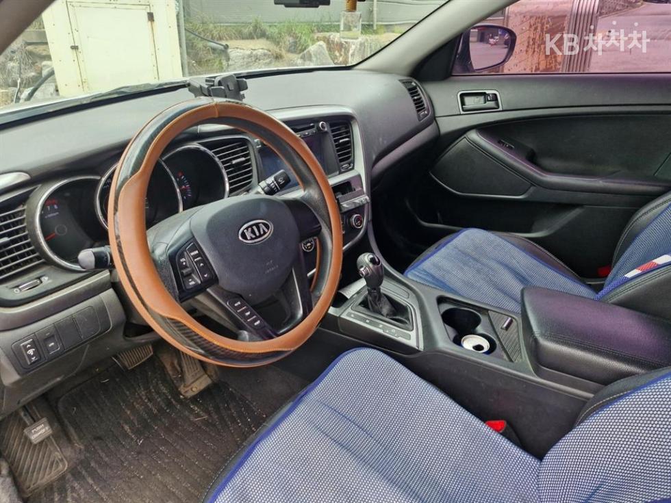 Kia K5 — miniaturë 9