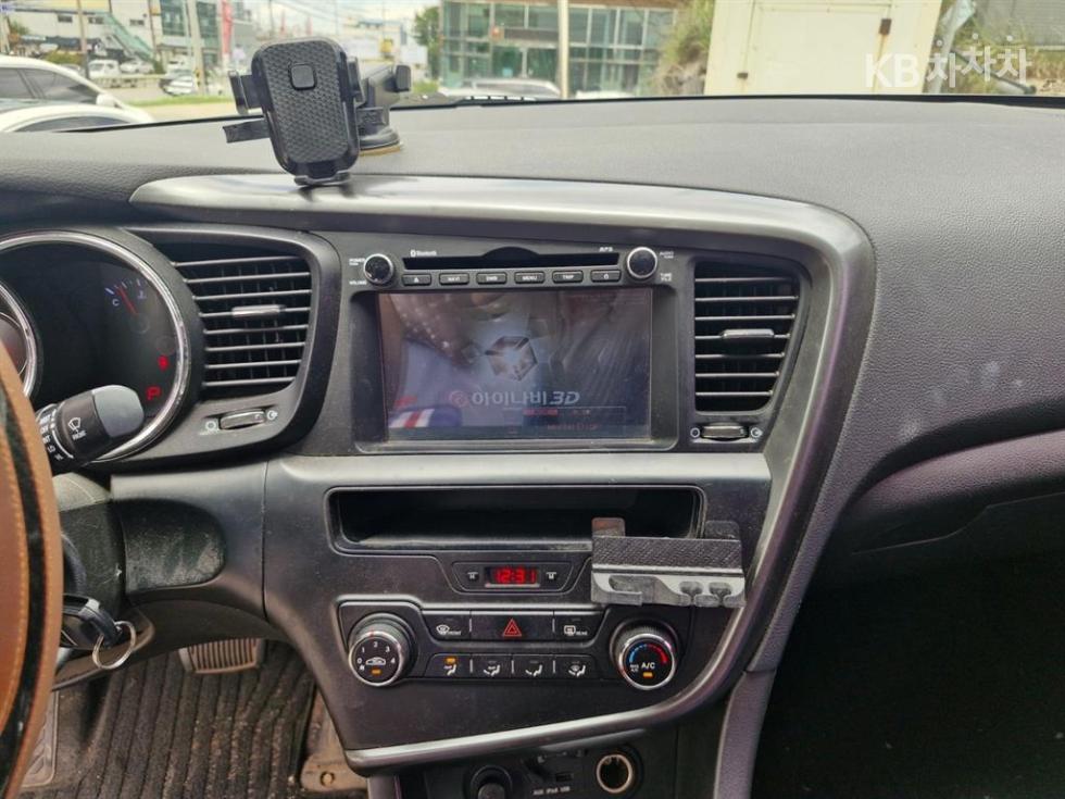 Kia K5 — miniaturë 13