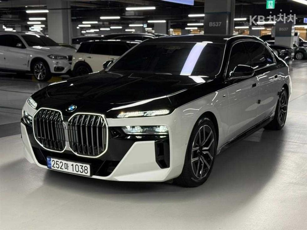 BMW 7er — miniaturë 3