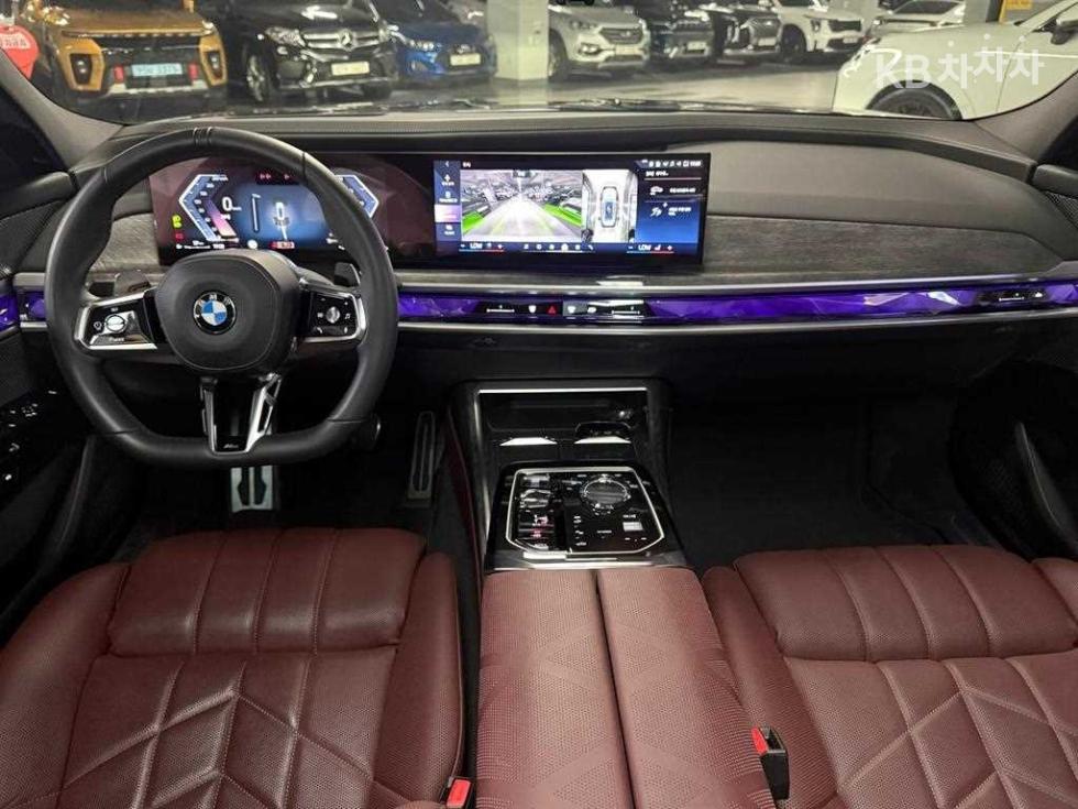 BMW 7er — miniaturë 8