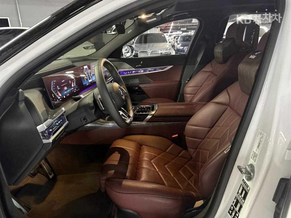 BMW 7er — miniaturë 10