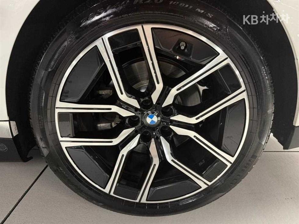BMW 7er — miniaturë 20