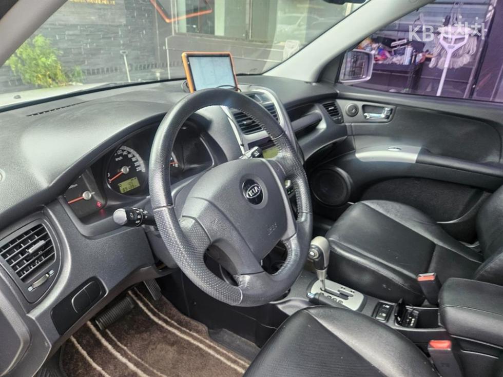Kia Sportage — miniaturë 9