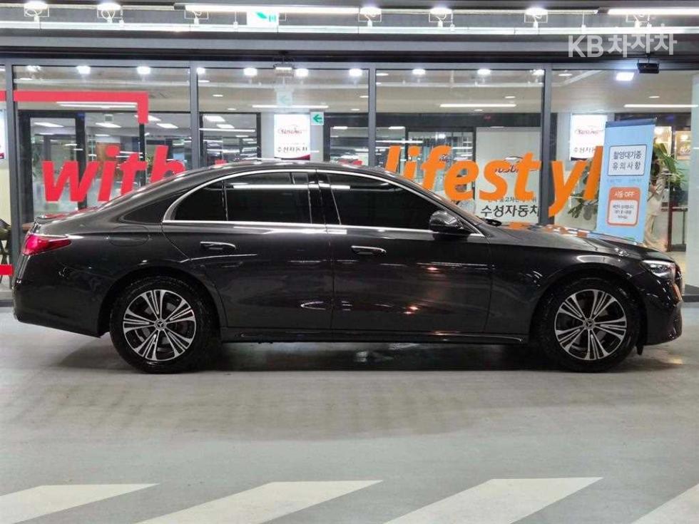 2025 Mercedes-Benz E (W214) photo