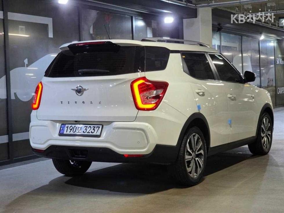 SsangYong Tivoli — miniaturë 4