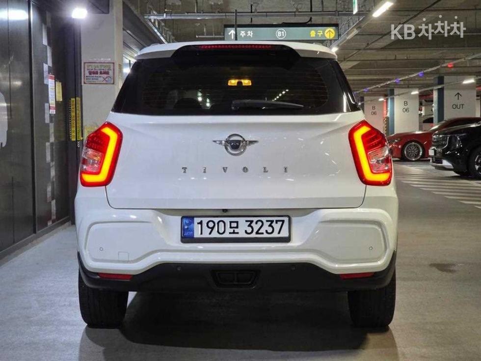 SsangYong Tivoli — miniaturë 5