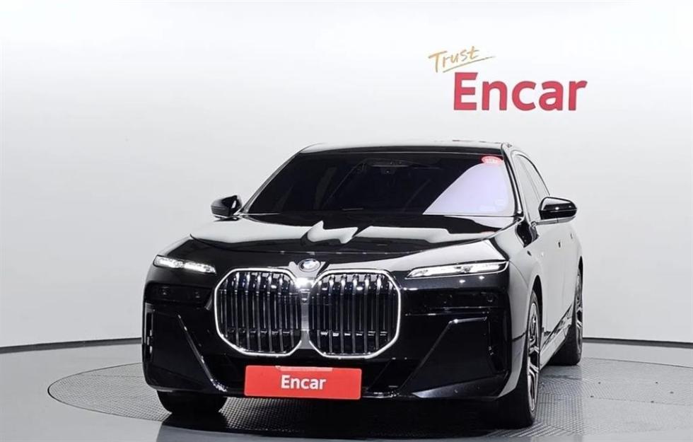 BMW 7er — miniaturë 2