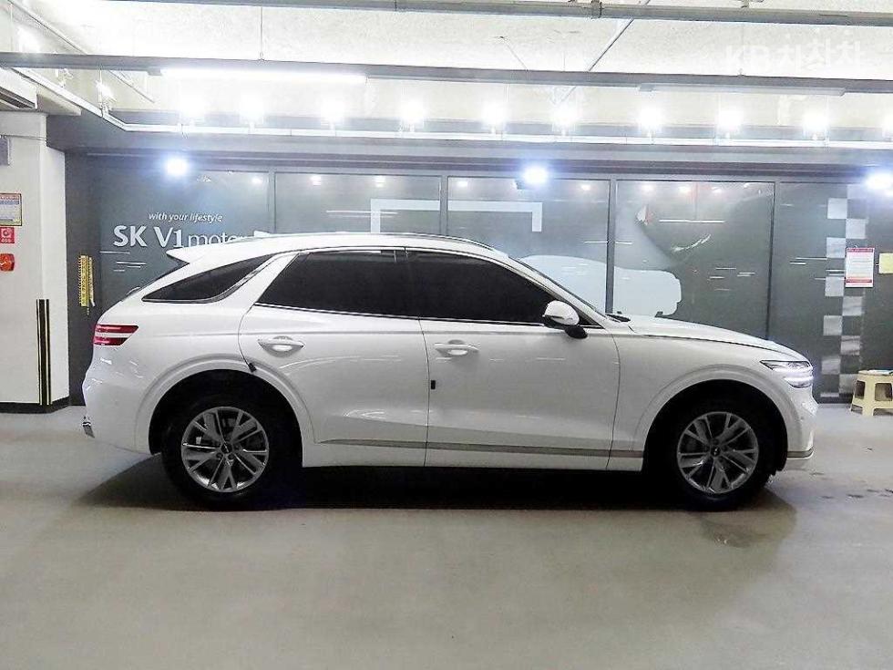 2025 Genesis GV70 photo
