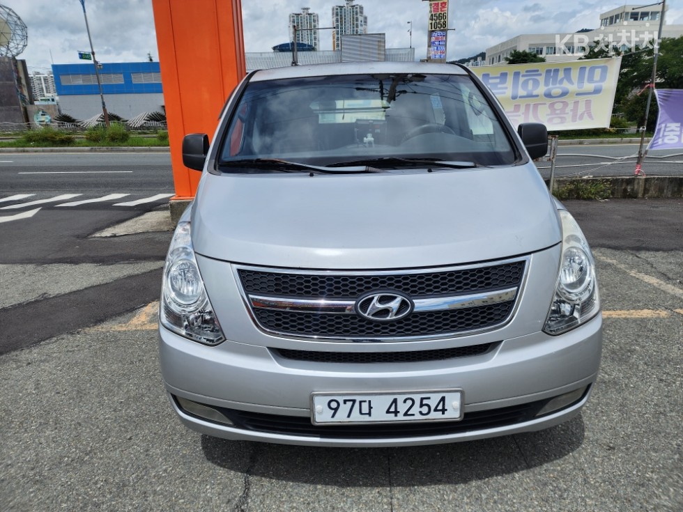 Hyundai Starex — miniaturë 2