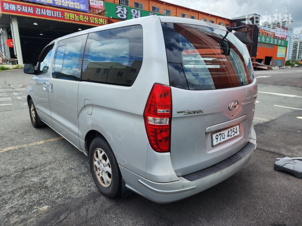 Hyundai Starex — miniaturë 4