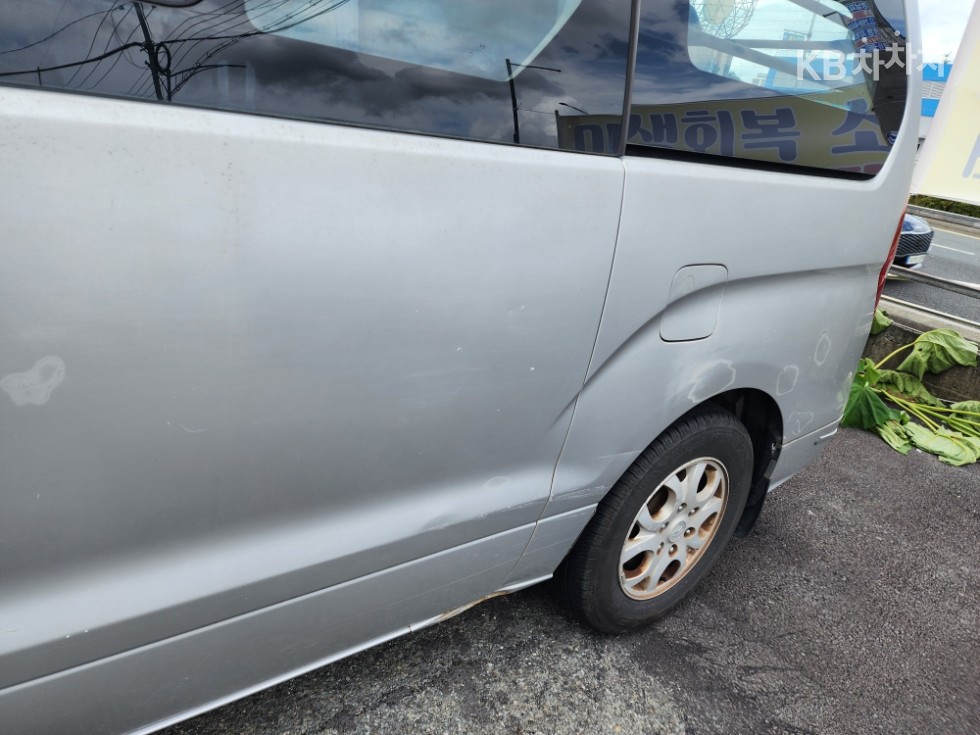 Hyundai Starex — miniaturë 6