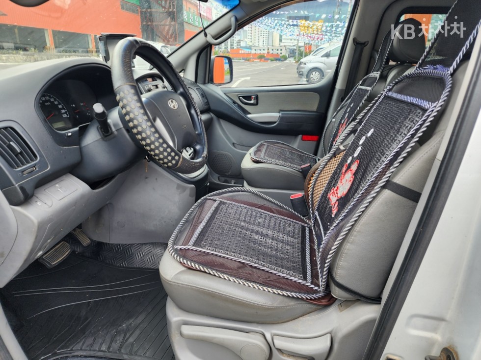 Hyundai Starex — miniaturë 10