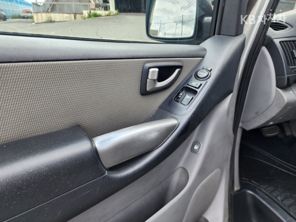 Hyundai Starex — miniaturë 13