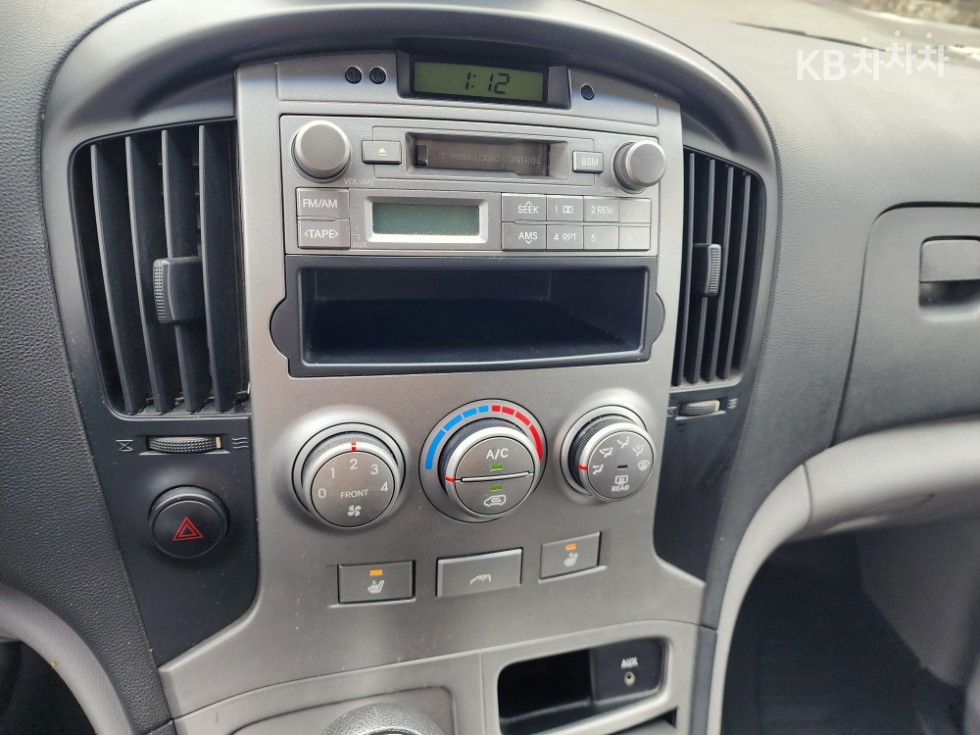 Hyundai Starex — miniaturë 9