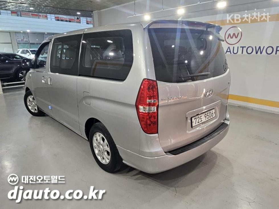Hyundai Starex — miniaturë 4