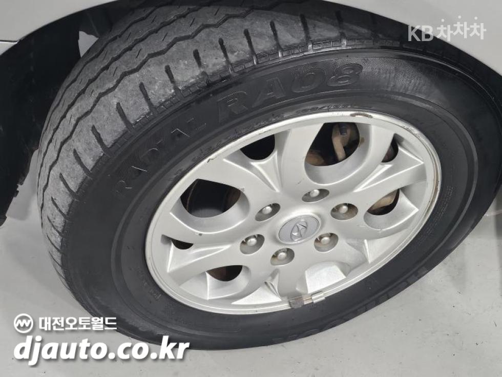 Hyundai Starex — miniaturë 9