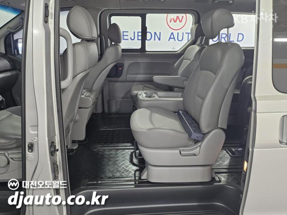 Hyundai Starex — miniaturë 12