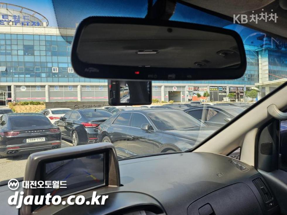 Hyundai Starex — miniaturë 18