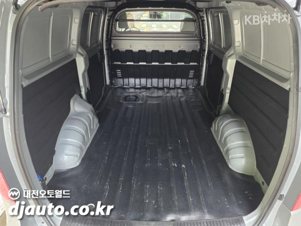 Hyundai Starex — miniaturë 4