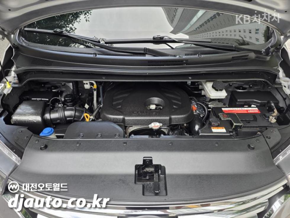 Hyundai Starex — miniaturë 5