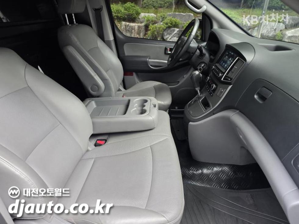 Hyundai Starex — miniaturë 10