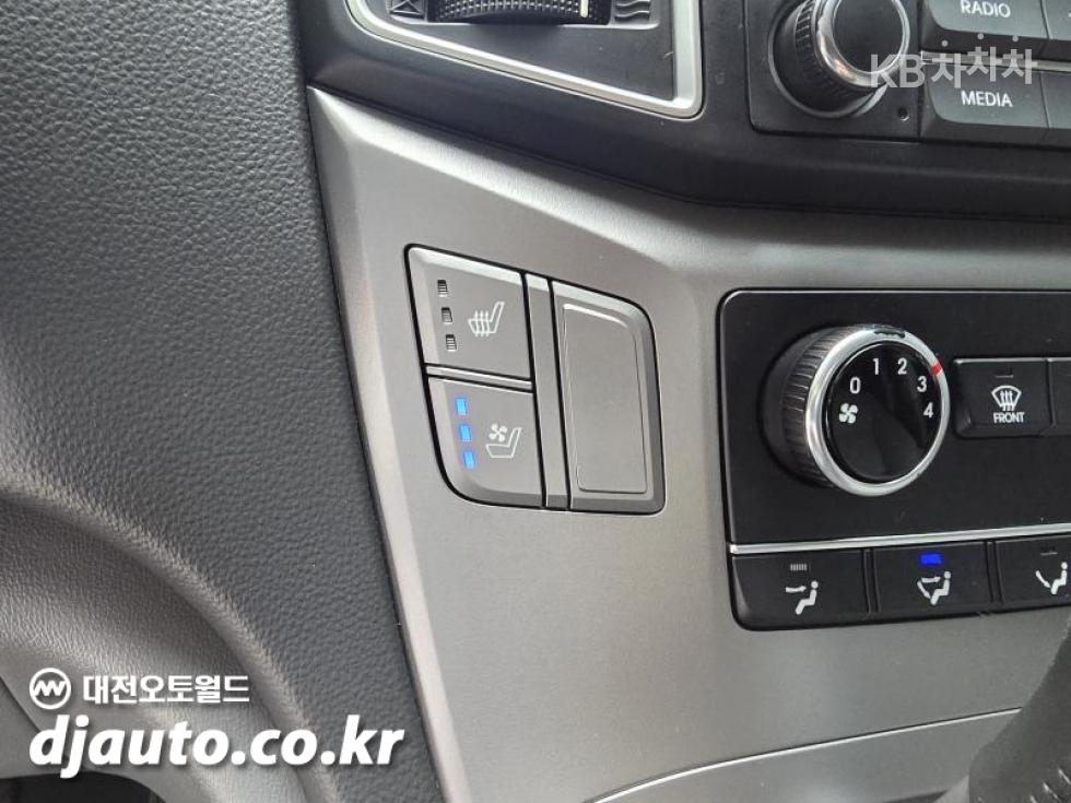 Hyundai Starex — miniaturë 11